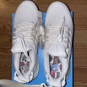 Ivy Park x Adidas Ultra Boost OG Sneakers